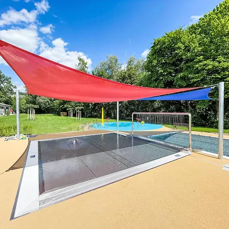 別荘 Tiny Haus Sonnendeck By Interhome